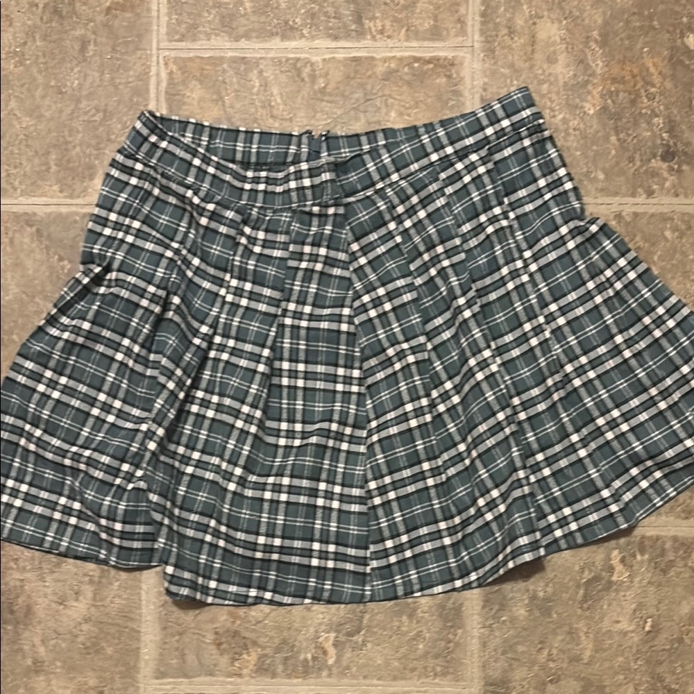 Hollister Black green and White Pleated Skater Mini Skirt